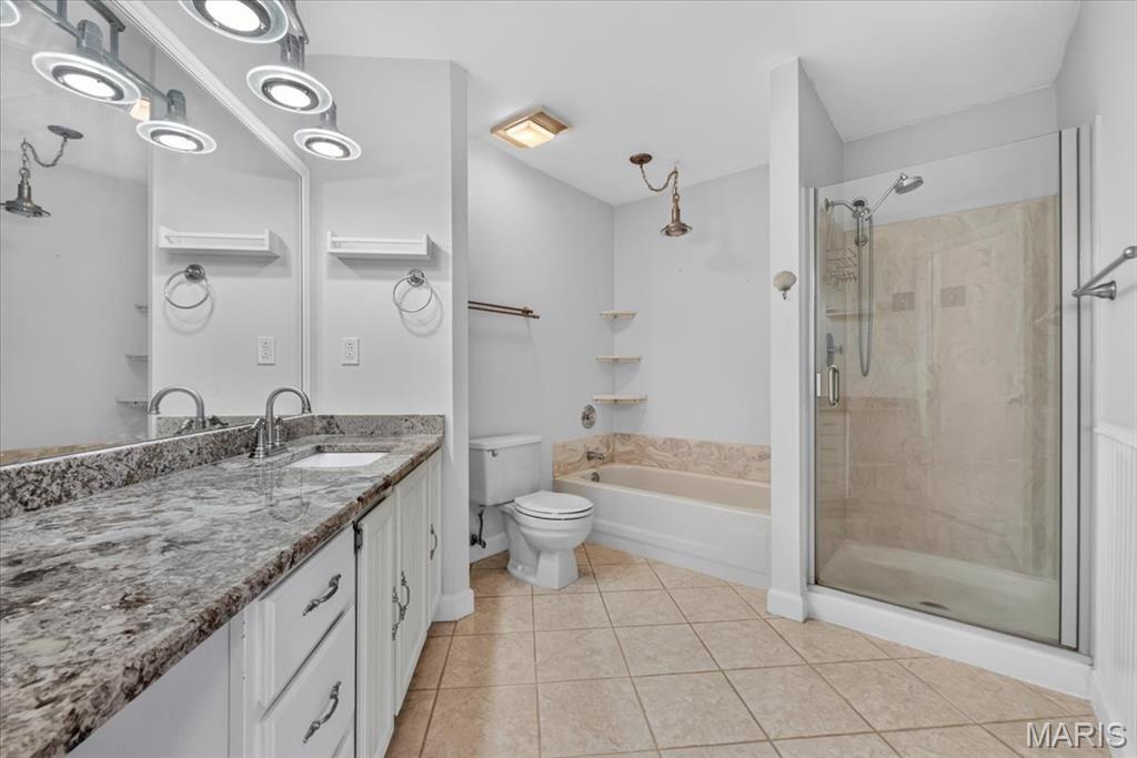 Clarkson Grove Condo - Residential