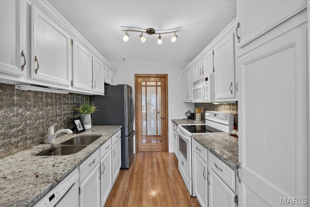 Clarkson Grove Condo - Residential