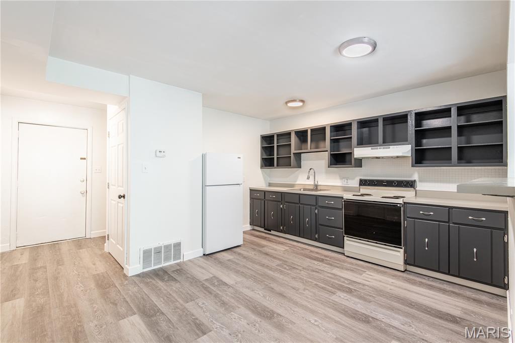Pembroke Park 01 - Residential Lease