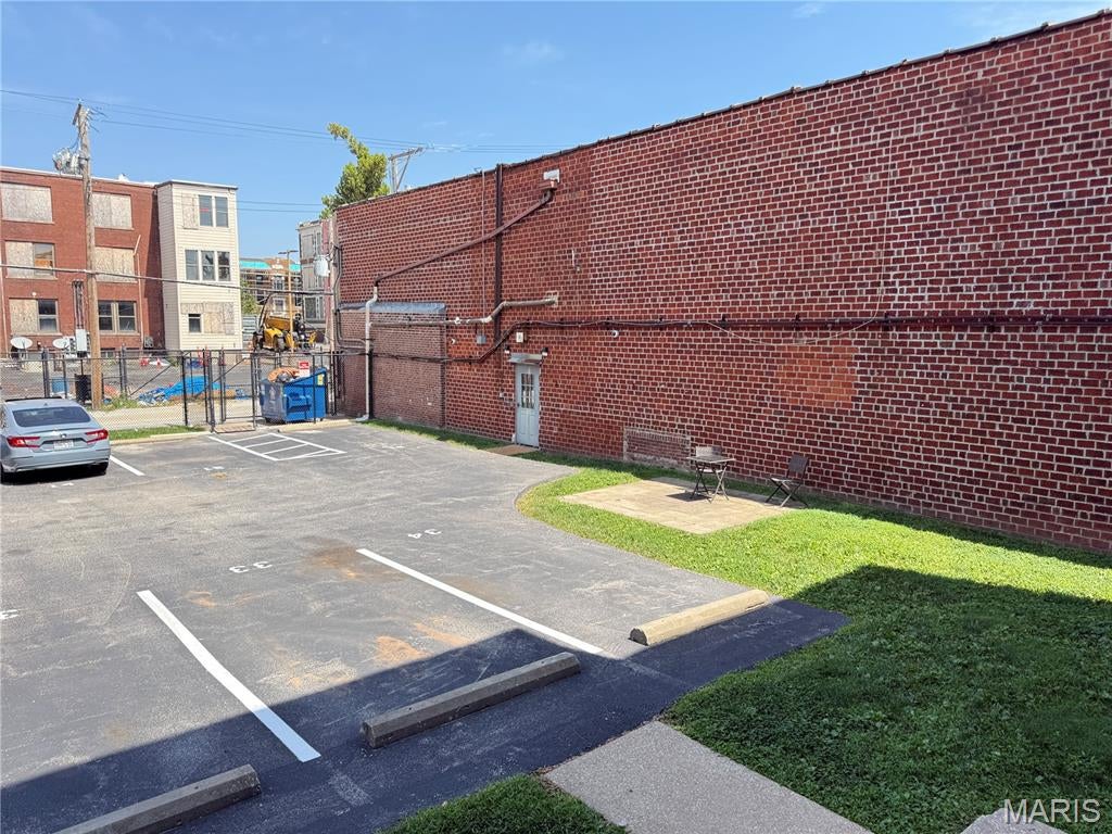 First Amendment/Pershing Ave - Residential