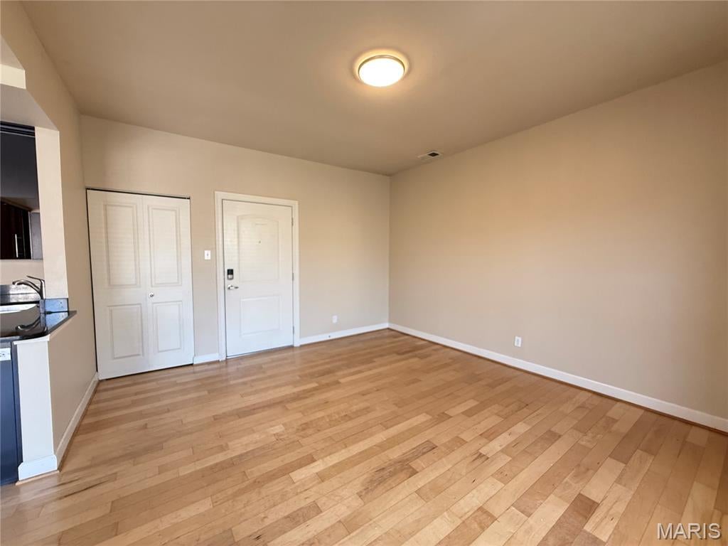 First Amendment/Pershing Ave - Residential