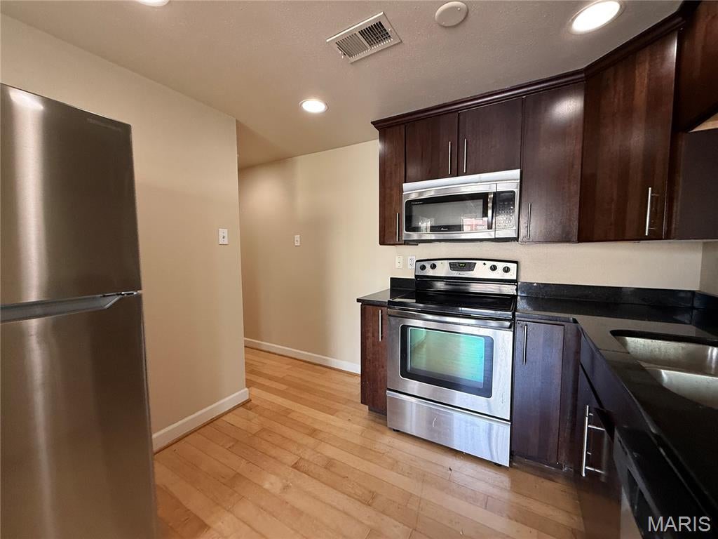 First Amendment/Pershing Ave - Residential