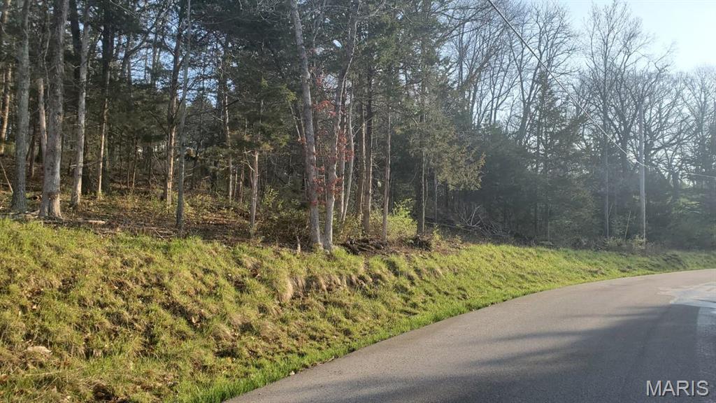 Red Oaks - Land