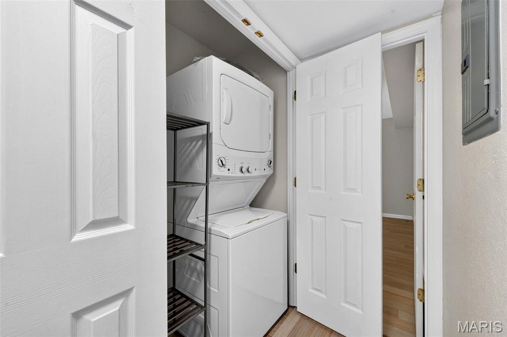 Greenbriar Condo - Residential