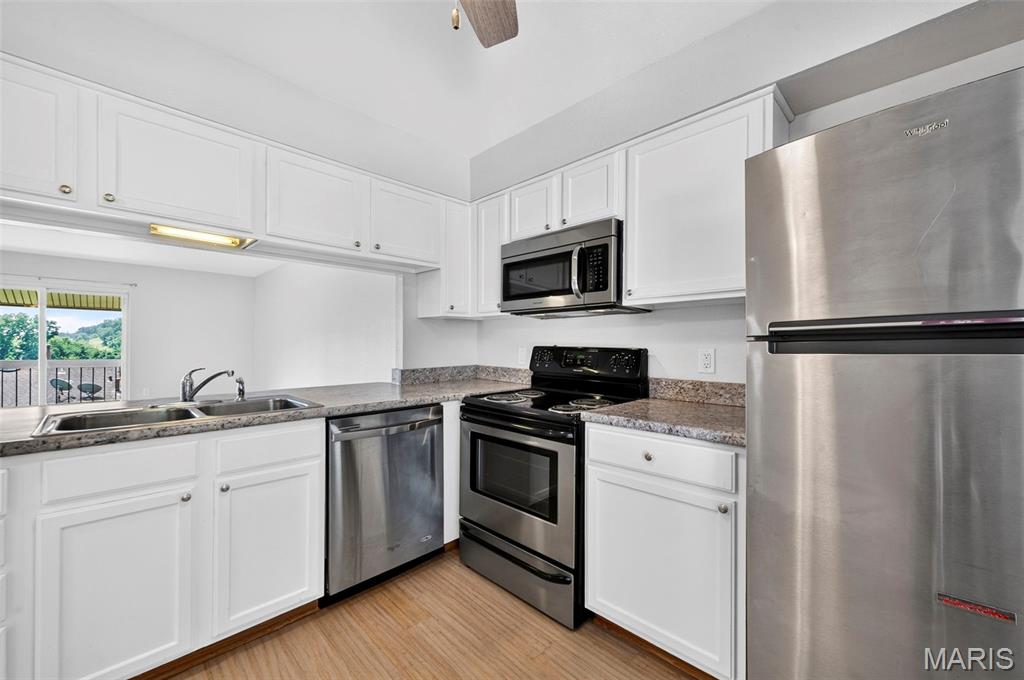 Greenbriar Condo - Residential