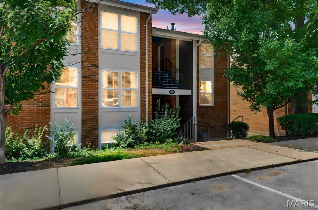 Greenbriar Condo - Residential