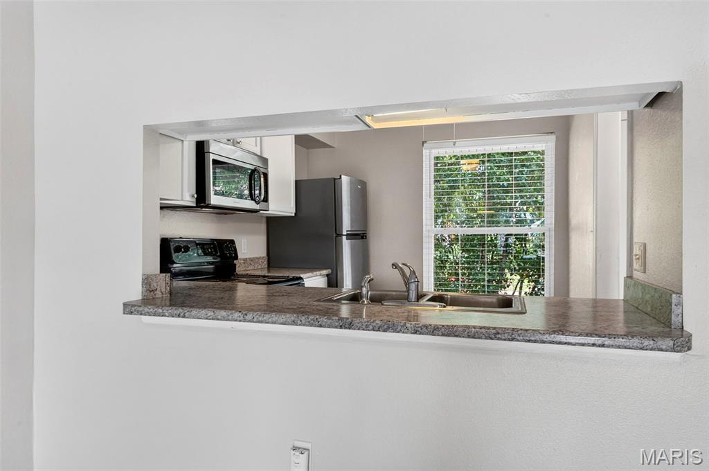 Greenbriar Condo - Residential