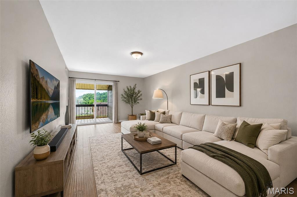 Greenbriar Condo - Residential