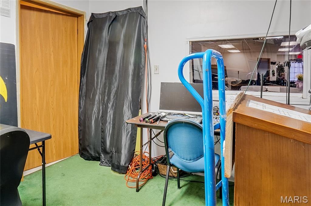 367 Bus & Professional Park Ii - Commercial Sale