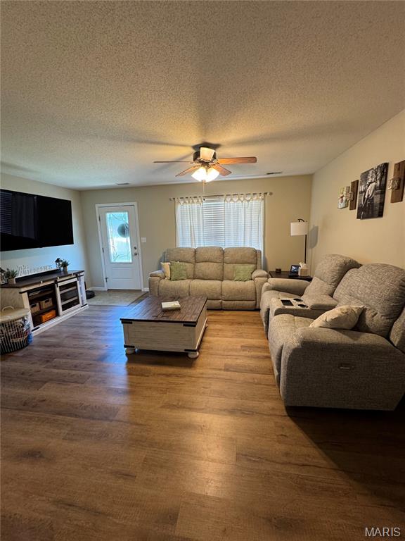 Hillcrest Manor 3rd - Residential