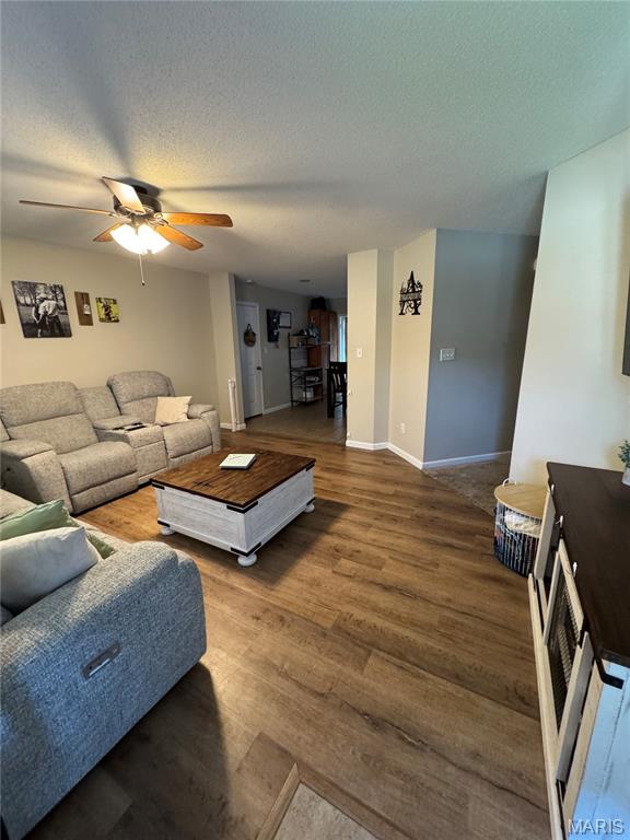 Hillcrest Manor 3rd - Residential