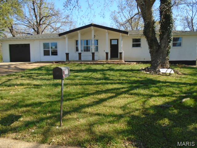A delightful ranch-style home with 4 bedrooms and 2 bathrooms, offering a comfortable and functional layout. The large, open yard provides plenty of space for relaxing or entertaining, all set within a quiet, peaceful neighborhood. This inviting property combines space and comfort, making it a wonderful place to call home—schedule your showing today!