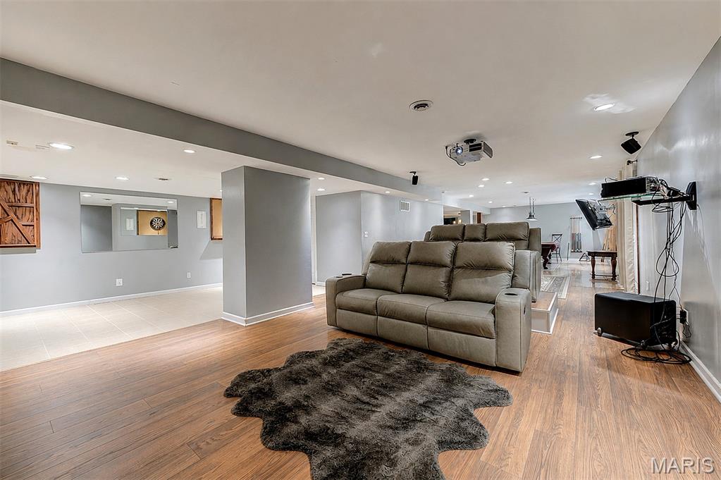 Estates/Tenbrook Manor 02 - Residential