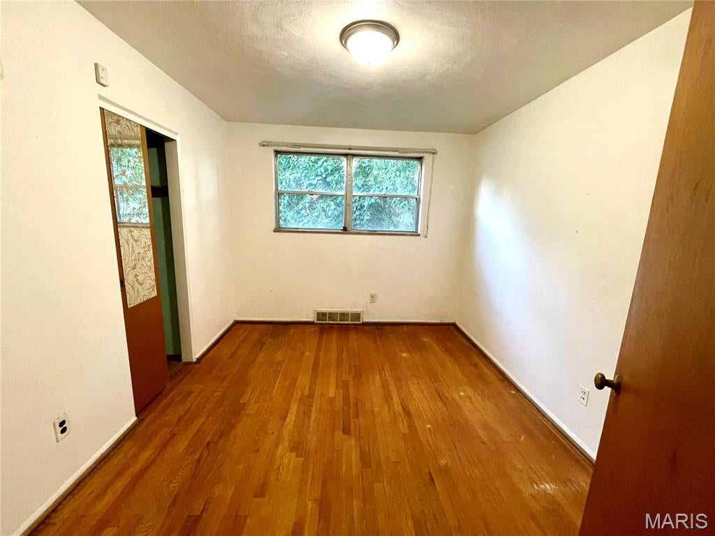 Hawthorne Manor - Residential