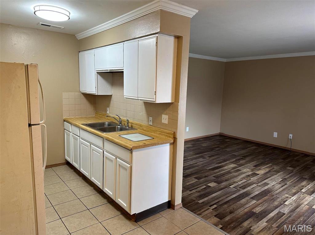 NOT IN A SUBDIVISION - Residential Lease
