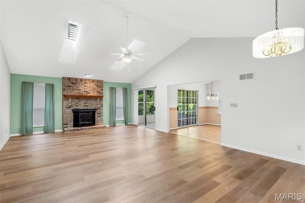 New England Village 6A - Residential