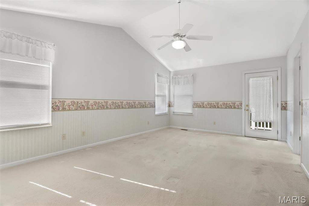 New England Village 6A - Residential