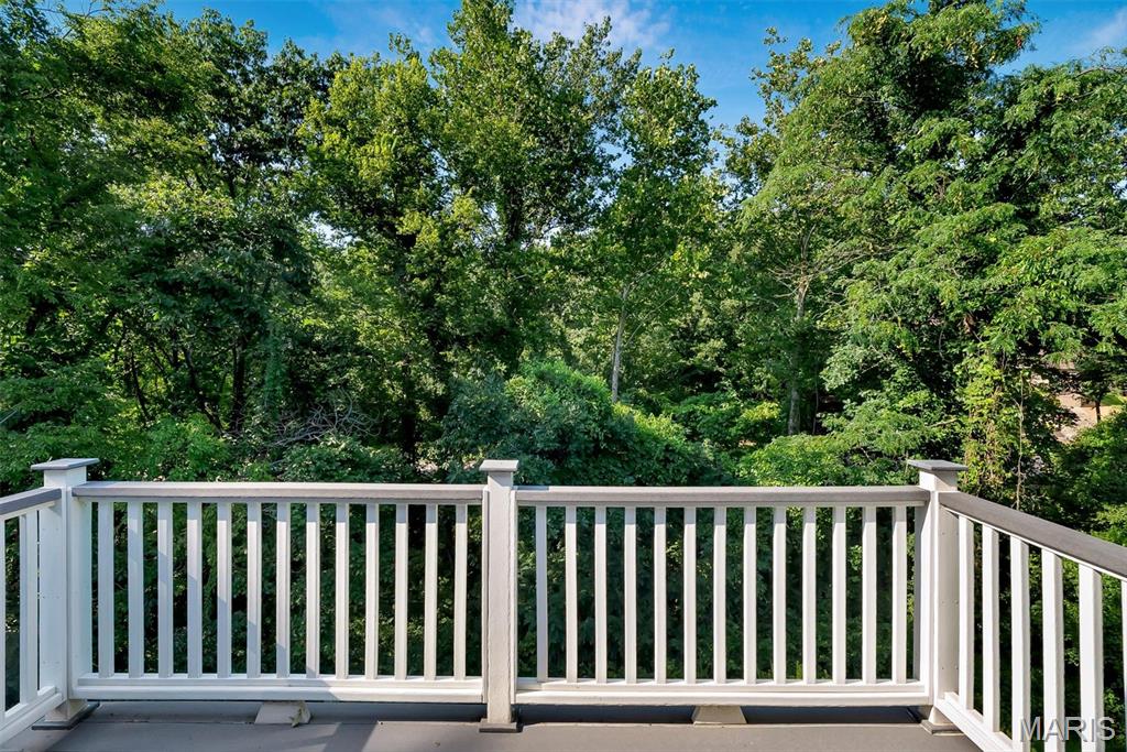 New England Village 6A - Residential