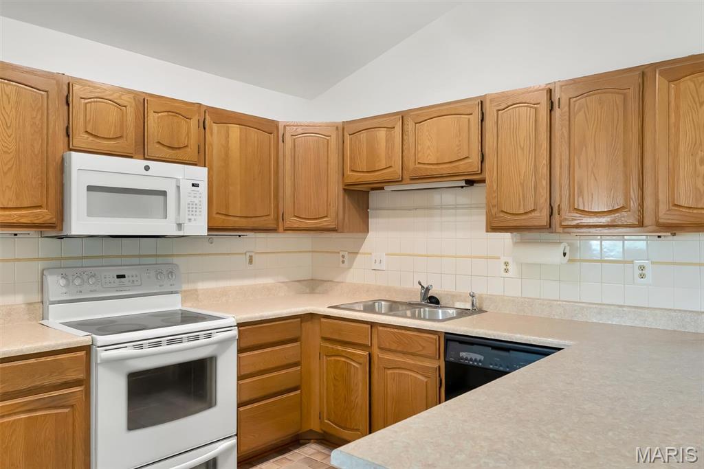 New England Village 6A - Residential