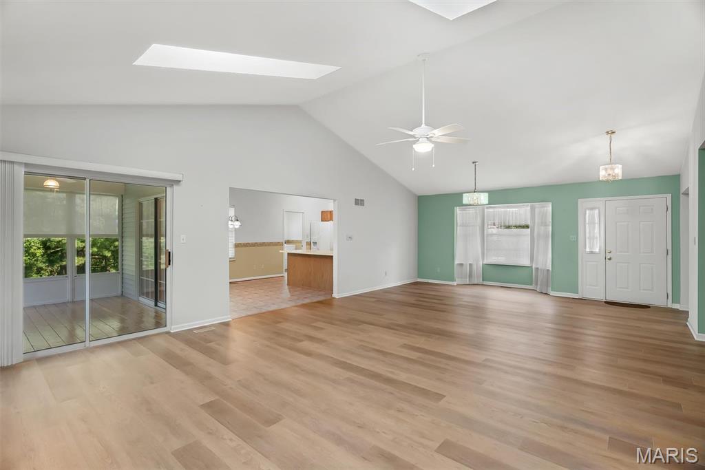 New England Village 6A - Residential