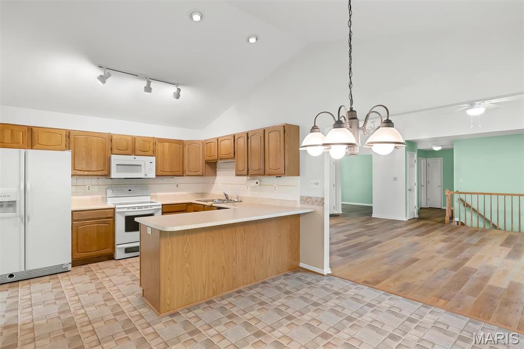 New England Village 6A - Residential