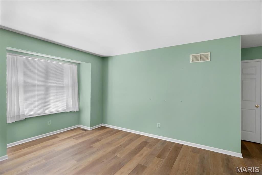 New England Village 6A - Residential