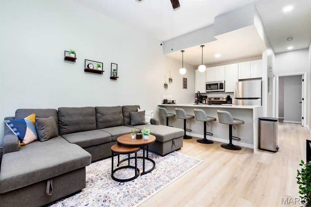City/St Louis - Residential Income