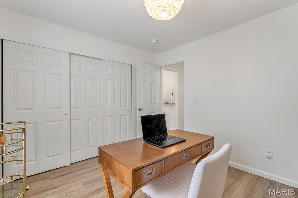Spring Hill Farm Condo 30th - Residential