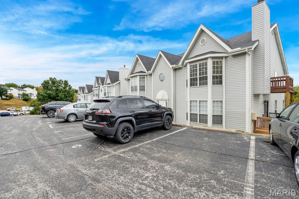 Spring Hill Farm Condo 30th - Residential