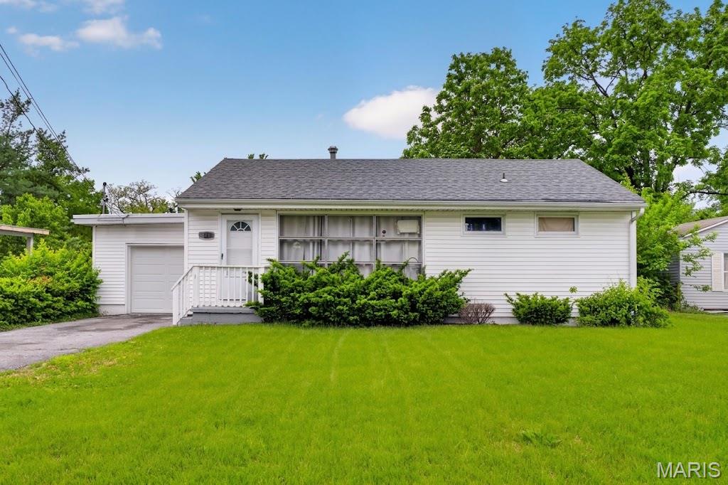 Discover this charming single-family home located at 109 Cascade Dr in Belleville, IL. Built in 1955, this raised property offers 936 square feet of comfortable living space featuring a cozy 3-bedroom, 1-bath layout.

Situated on an 8,276-square-foot lot, the property includes a convenient attached garage, a gravel driveway, central cooling, and a picturesque white picket fence accenting the front yard. Enjoy a peaceful neighborhood setting with a wonderful balance of character and convenience.