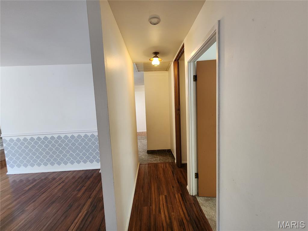 Chatelaine 3 - Residential Lease