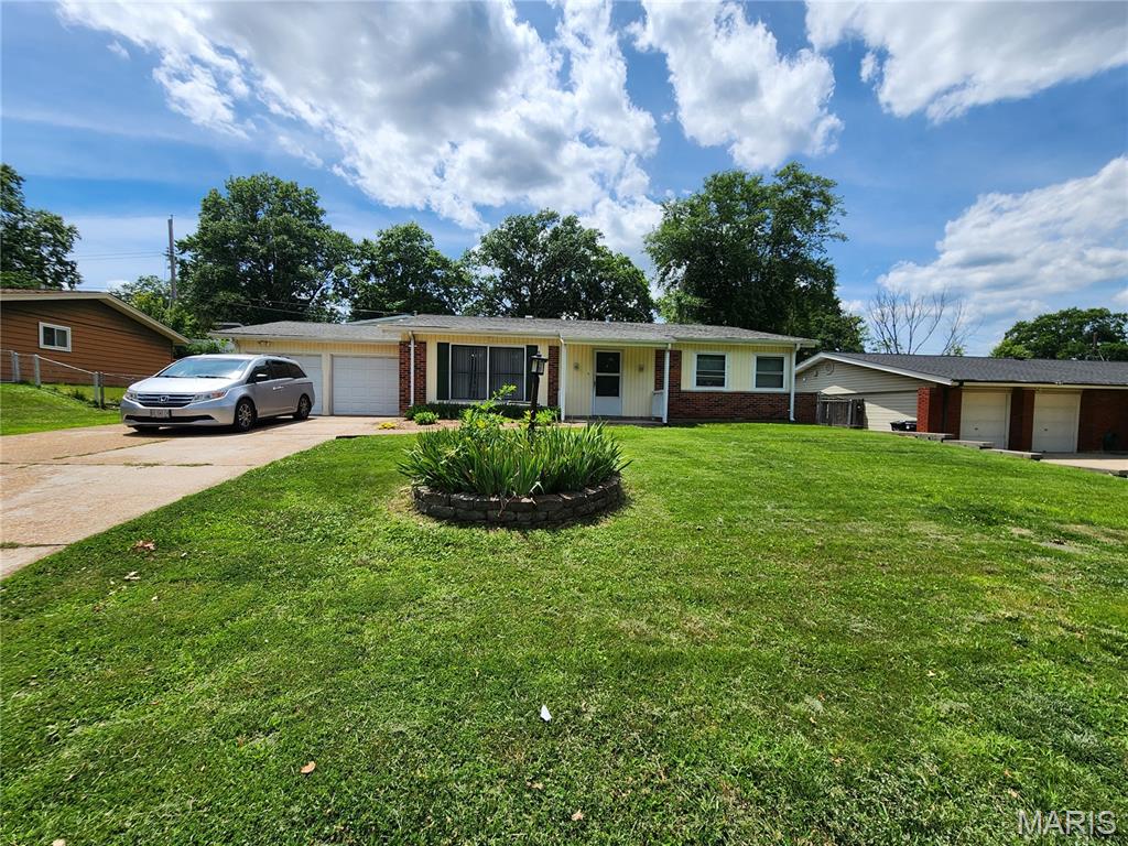 Chatelaine 3 - Residential Lease