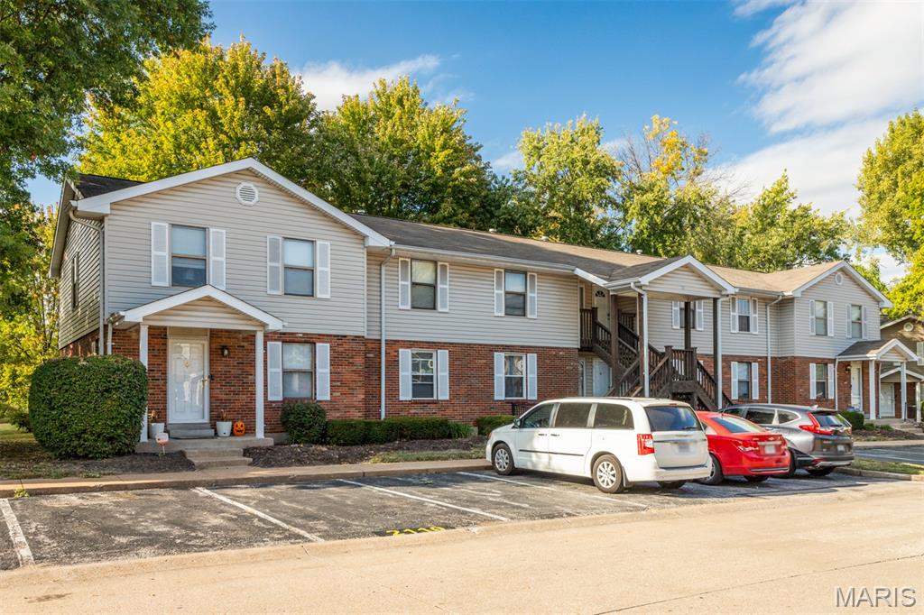 Welcome to 2112 New Sun Drive — a beautiful 2-bedroom, 2-bath Florissant condo offering comfort, space, and value. Enjoy an open main level with great natural light, a private deck overlooking green space, and a finished lower level with a full bath and bonus living area. Move-in ready with room to make it your own — come see why this one stands out!