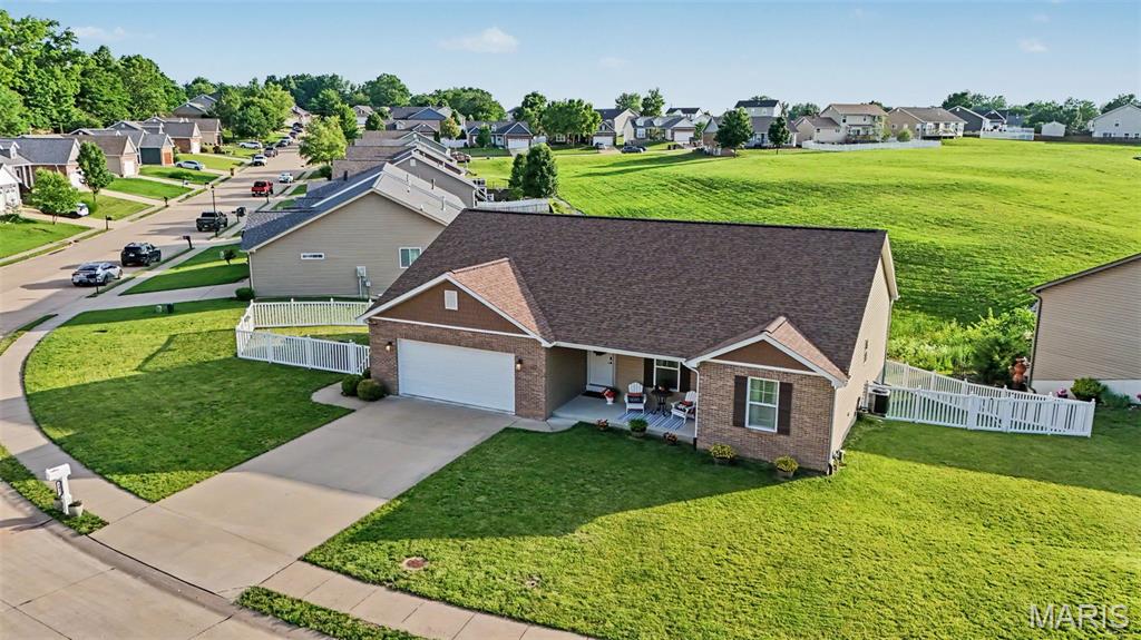 Columbia Lakes Iv - Residential