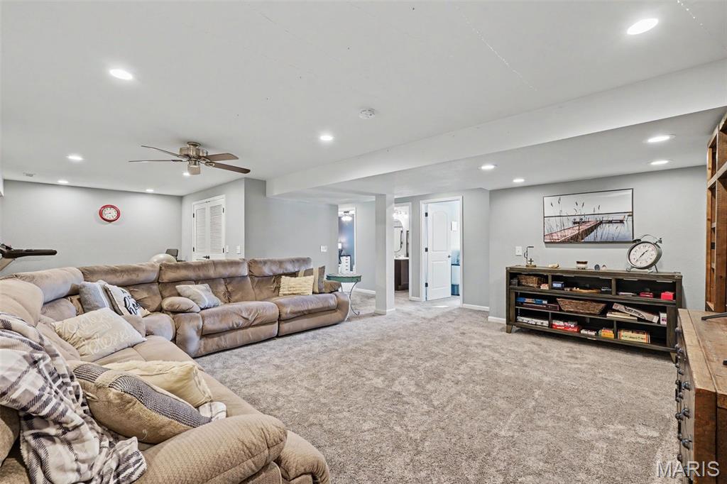 Columbia Lakes Iv - Residential