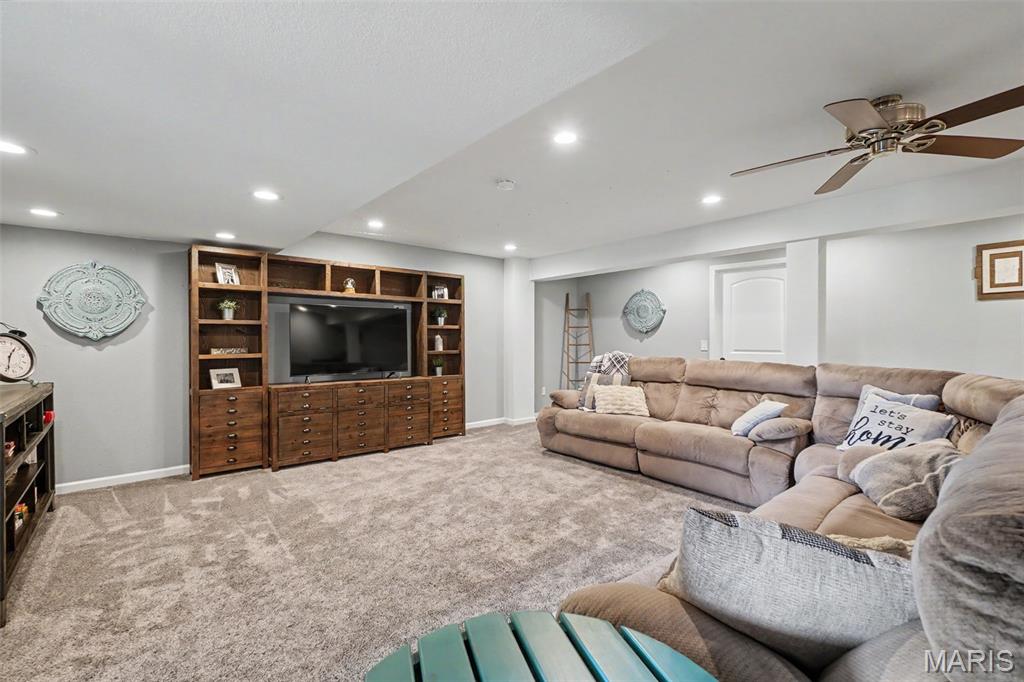 Columbia Lakes Iv - Residential