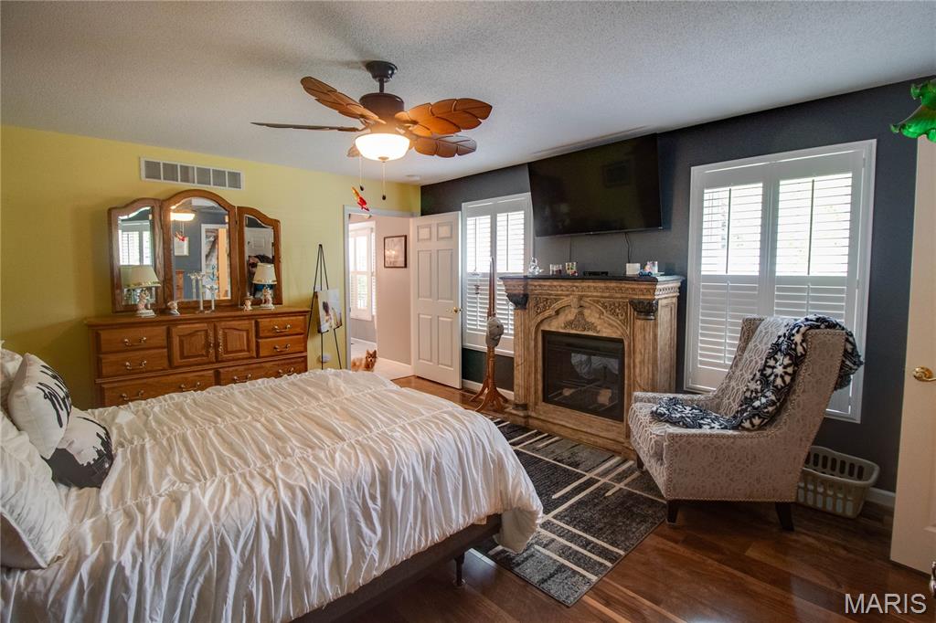Oakbrook Hills Sub - Residential