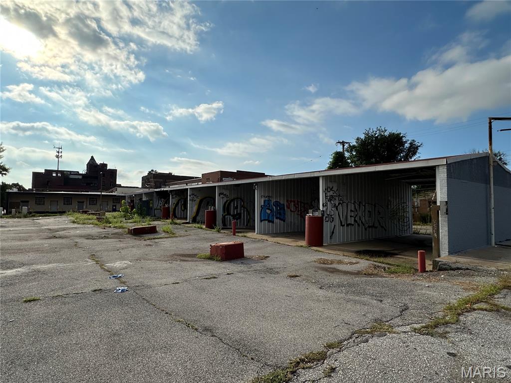 Kingsbury Add - Commercial Sale