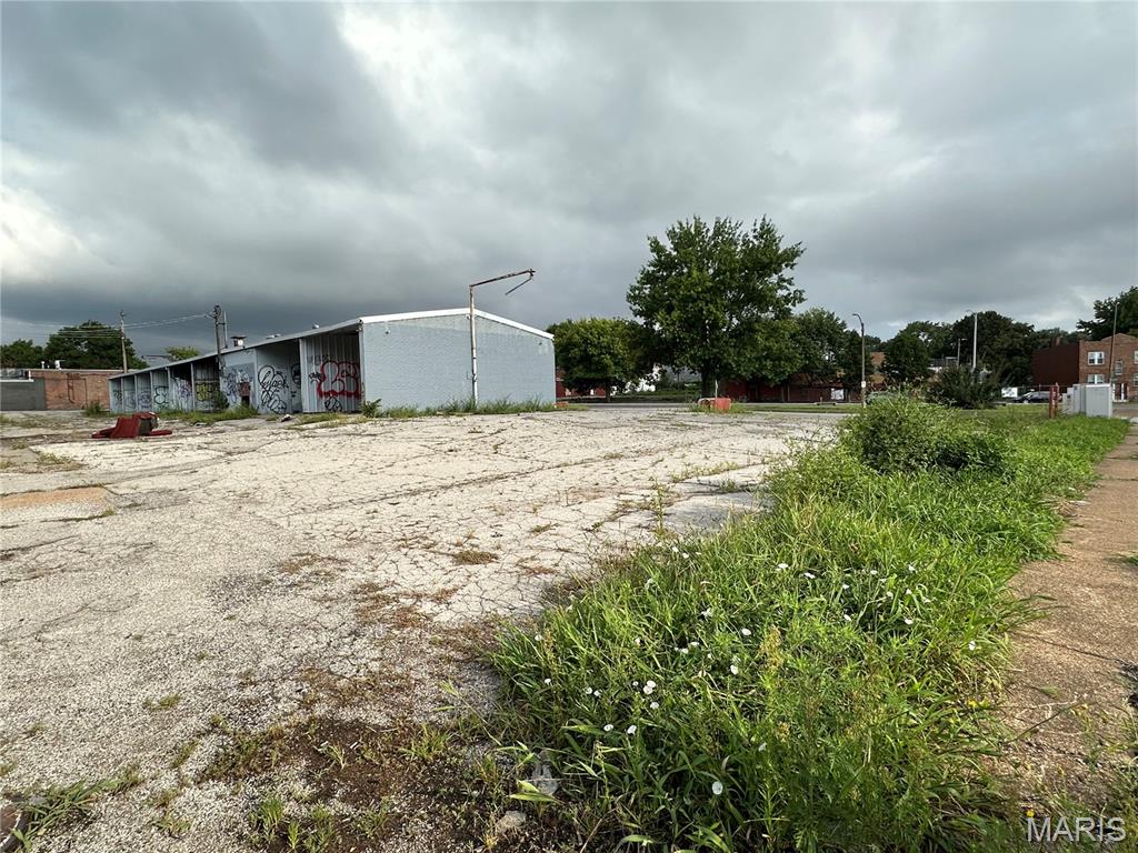 Kingsbury Add - Commercial Sale
