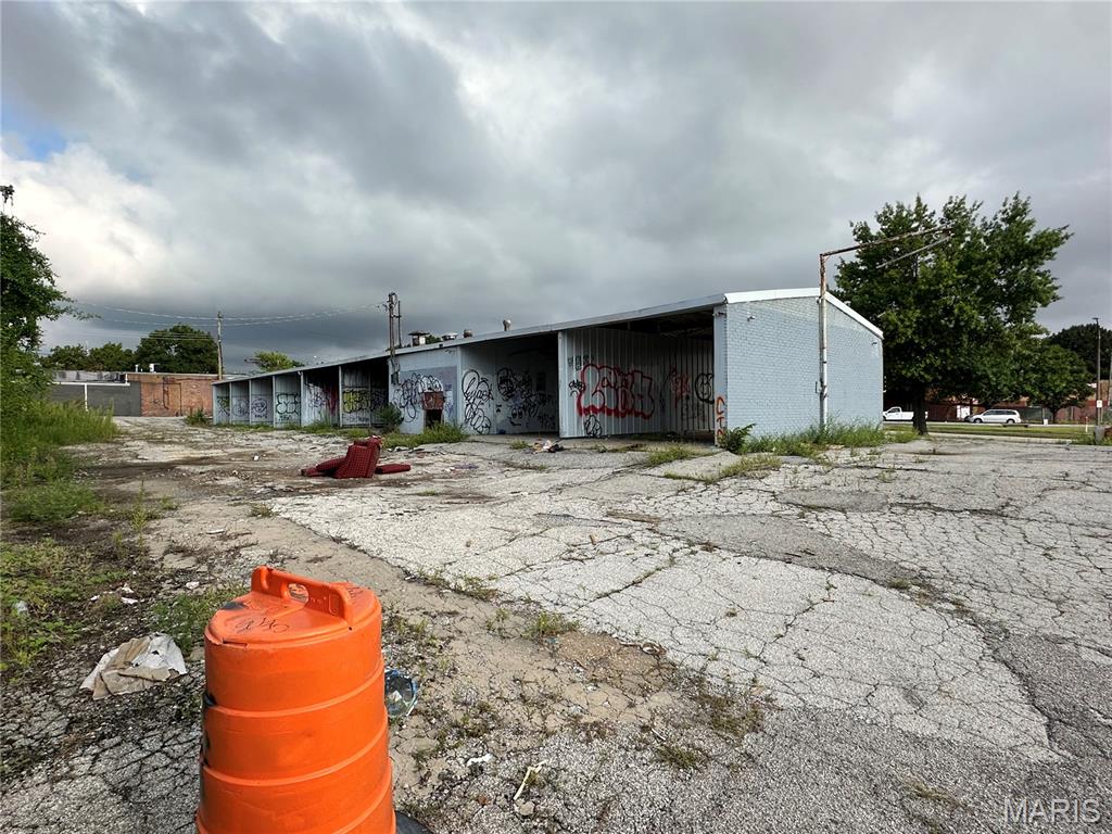 Kingsbury Add - Commercial Sale
