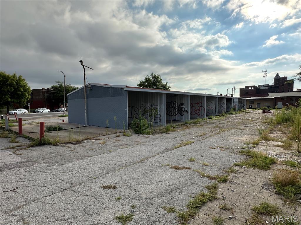 Kingsbury Add - Commercial Sale