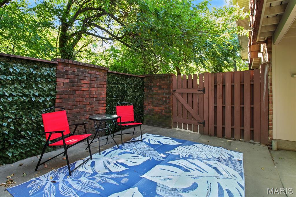 Carrollton Apts Unit 1 Condo - Residential