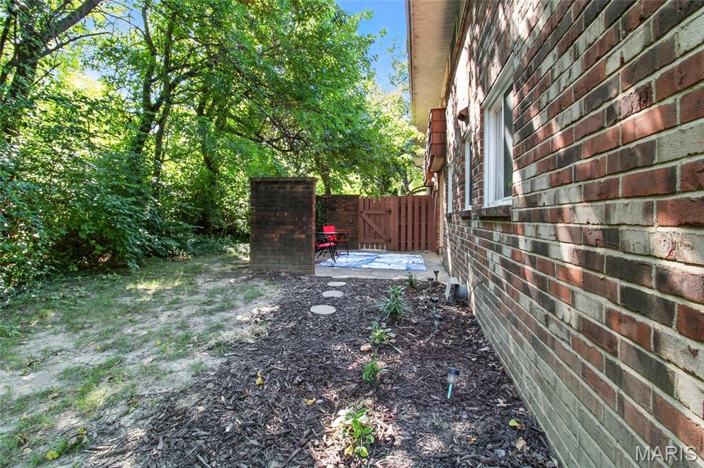 Carrollton Apts Unit 1 Condo - Residential
