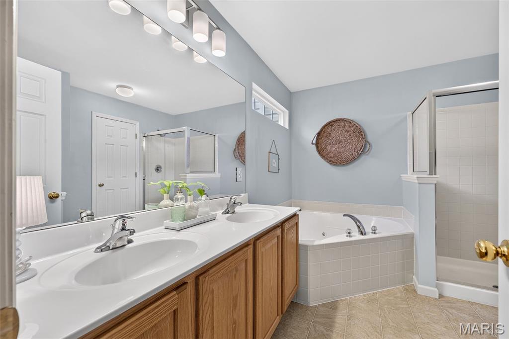 Stone Ridge Canyon #4 - Residential