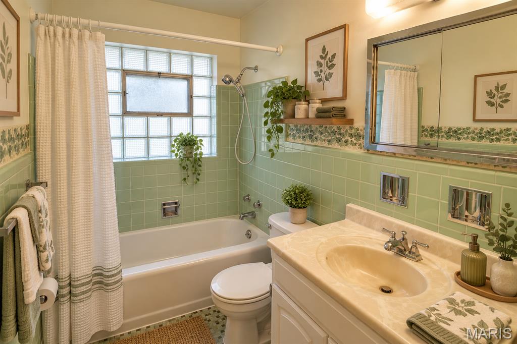 Ramona Place - Residential