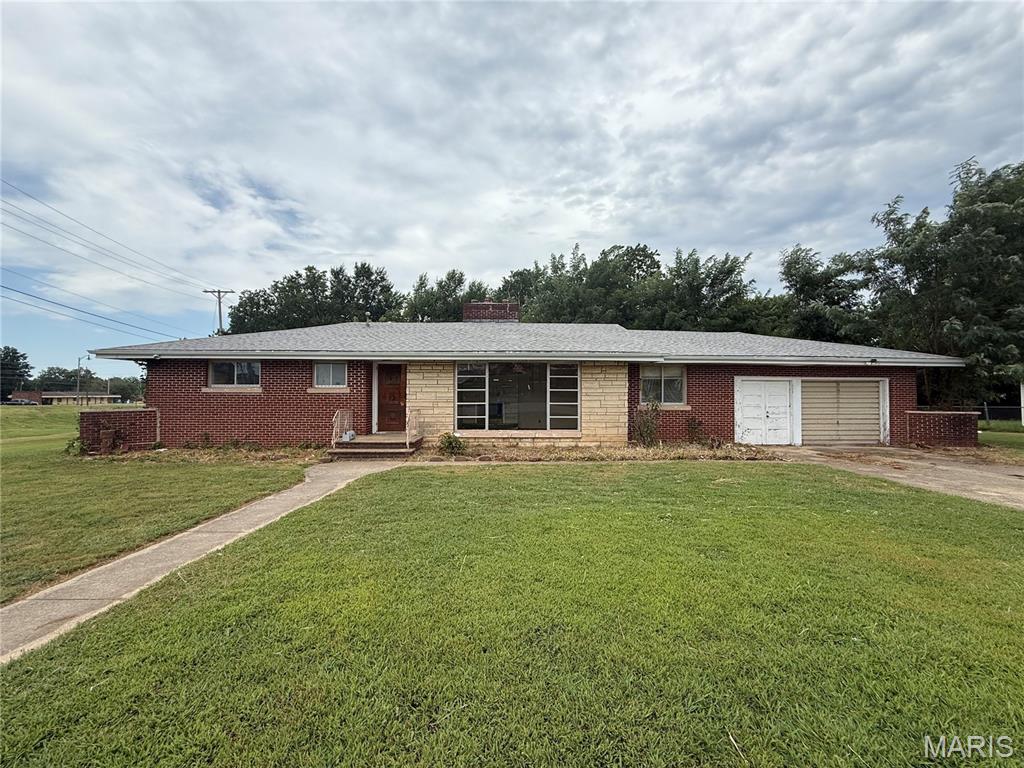 MEADOWLAWN - Residential