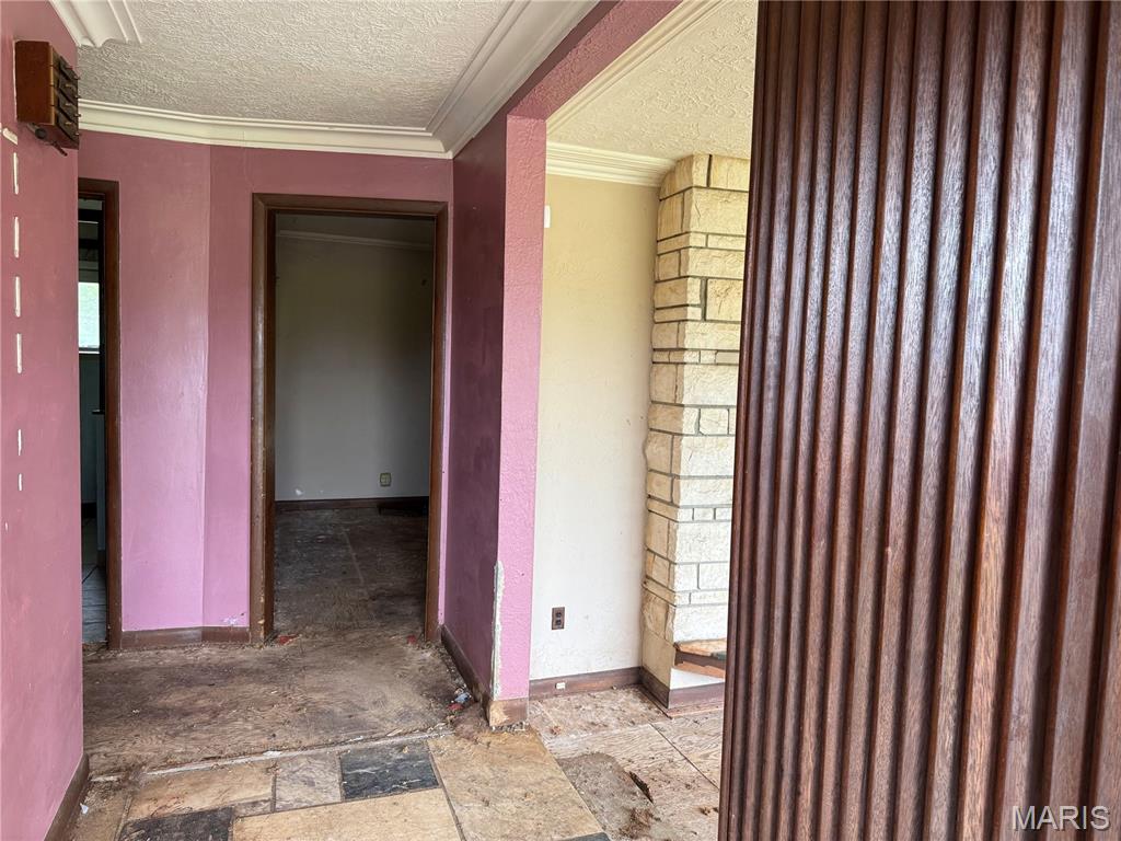 MEADOWLAWN - Residential