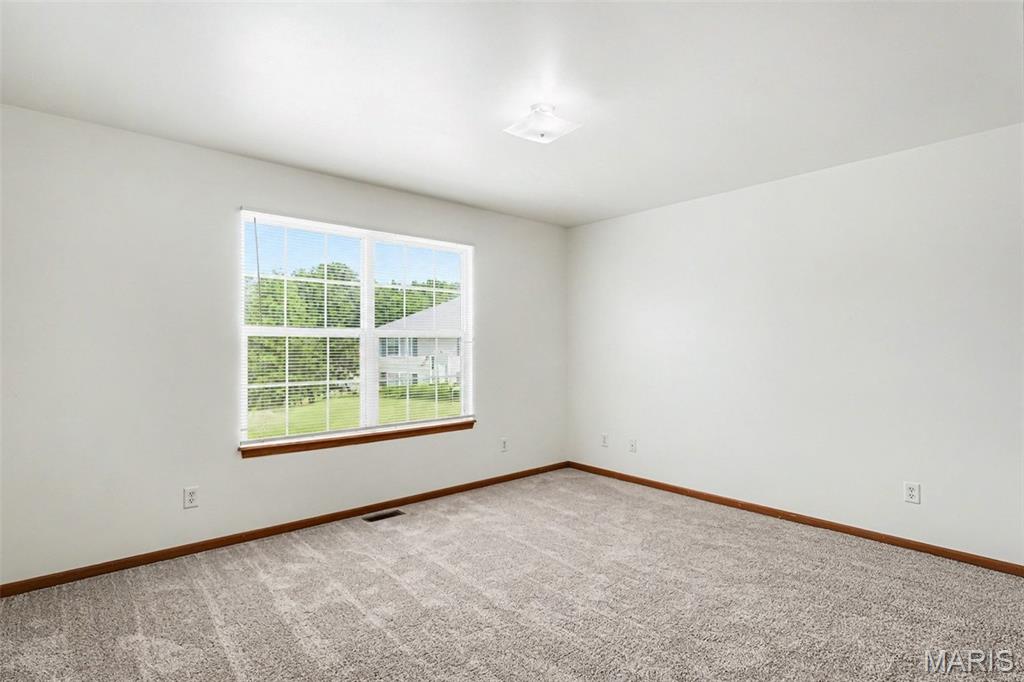 Oakview Villas & Arlington Condos - Residential