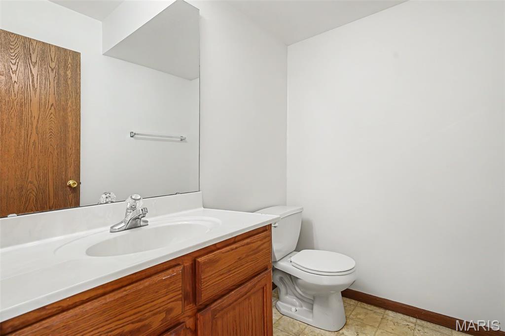 Oakview Villas & Arlington Condos - Residential