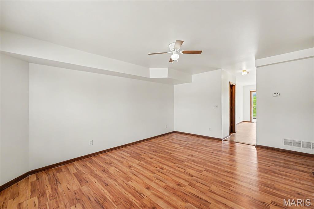 Oakview Villas & Arlington Condos - Residential